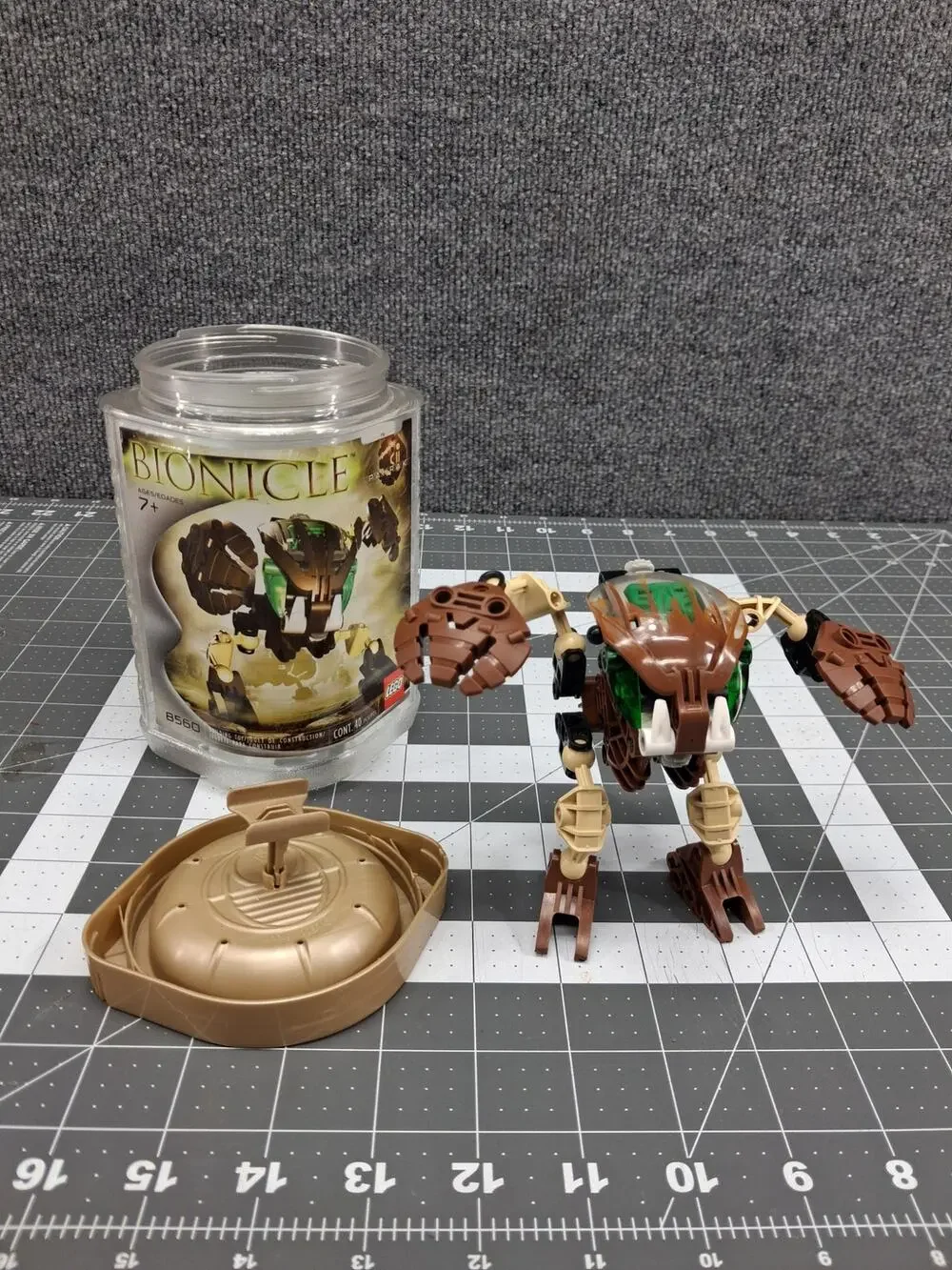 LEGO Bionicle 8560 Bohrok Nuhvok All Pieces Krana Band Canister